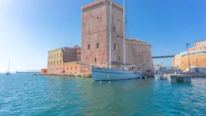Marseille : le guide des sorties et services pour les ponts de mai