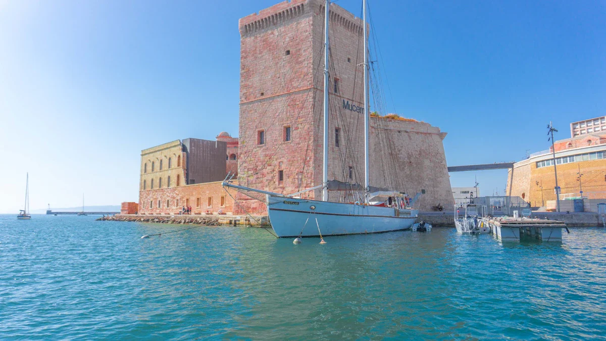 Marseille : le guide des sorties et services pour les ponts de mai