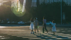 Protéger les enfants à Tours : le guide pratique pour les parents