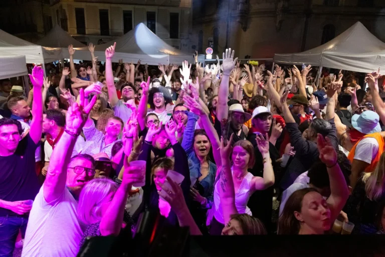 La Pégoulade et les traditions lancent la Feria à Nîmes