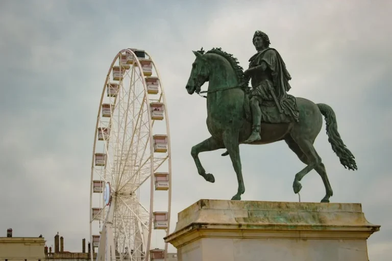 Lyon : un village d'animations gratuit place Bellecour pour la finale de l'Arkema Première Ligue