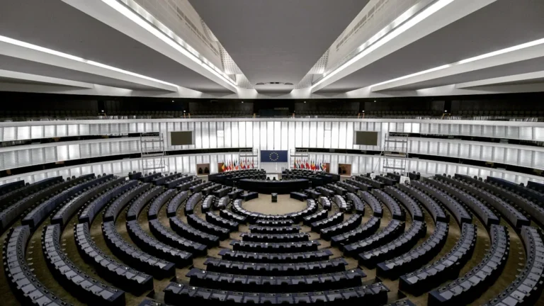 Parlement et dépense publique : décision attendue d’ici 30 jours