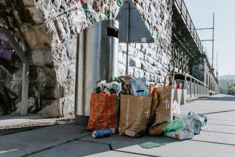 Tours : 900 nouvelles corbeilles pour simplifier le tri dans vos rues