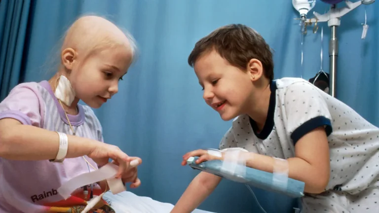 À Toulon, les enfants apprennent le réflexe qui sauve