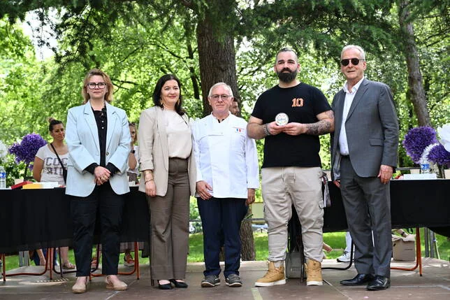 Courbevoie célèbre Maison Kimpe, lauréate du concours pâtissier