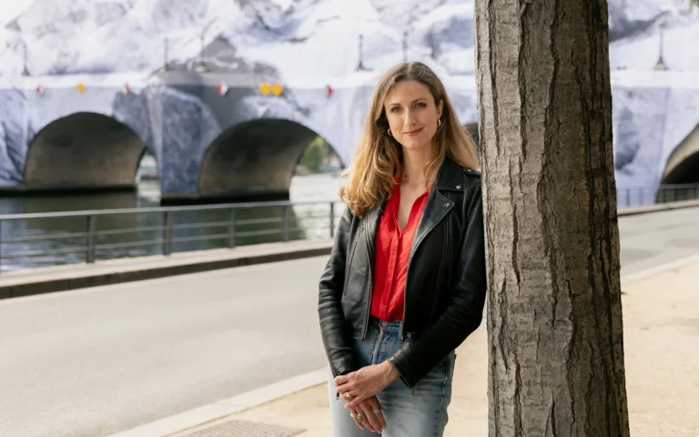 Paris découvre l’odeur de la pluie au Pont-Neuf