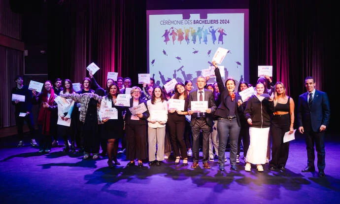 Bacheliers à Livry-Gargan : comment obtenir votre prime 2026