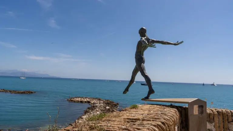 Antibes : le bord de mer fermé pour le feu de la Libération