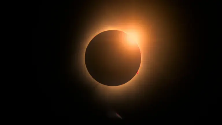 Éclipse solaire à Besançon : comment l’observer sans risque