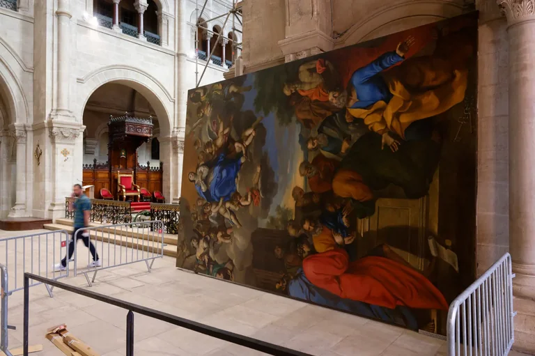 À Nîmes, un tableau géant reprend enfin de la hauteur