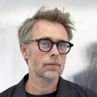 Nîmes : un curateur international prend la tête des Beaux-arts