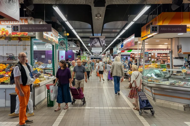 Halles de Nîmes : de nouveaux visages derrière les étals